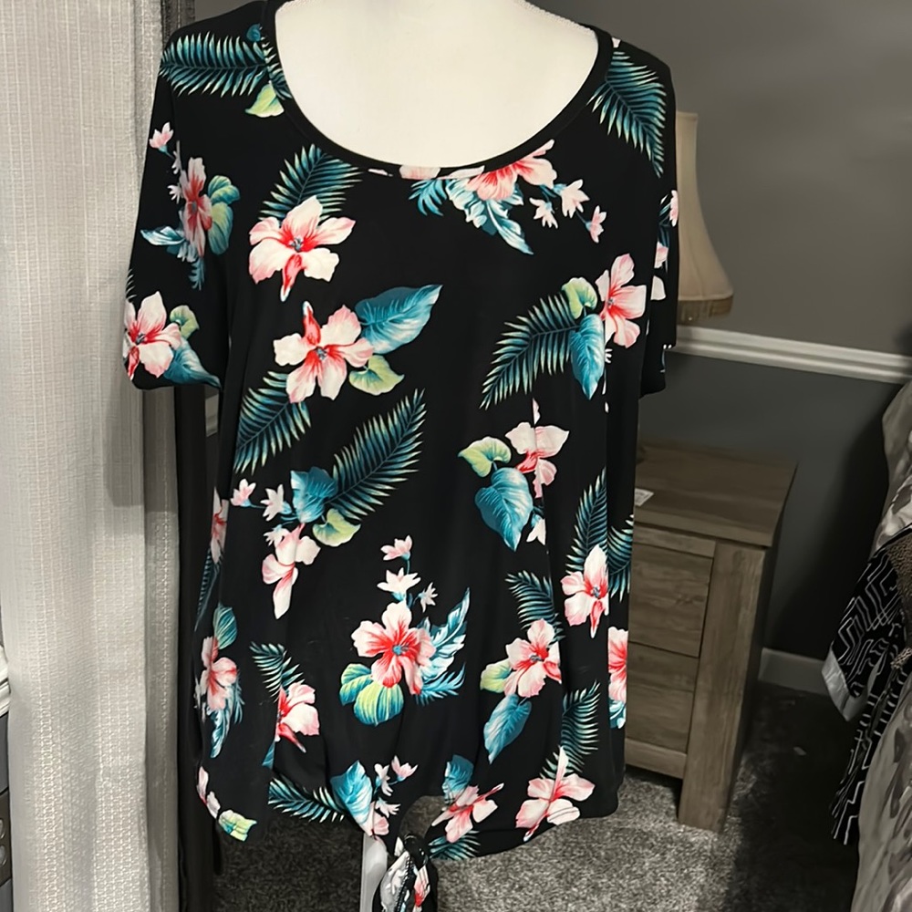 Top from Disreet